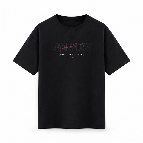 Oversize T-shirt – Bold Typography / 90