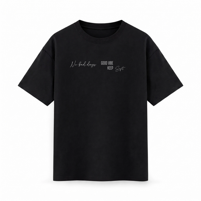 Oversize T-shirt – Soft Typography / 478