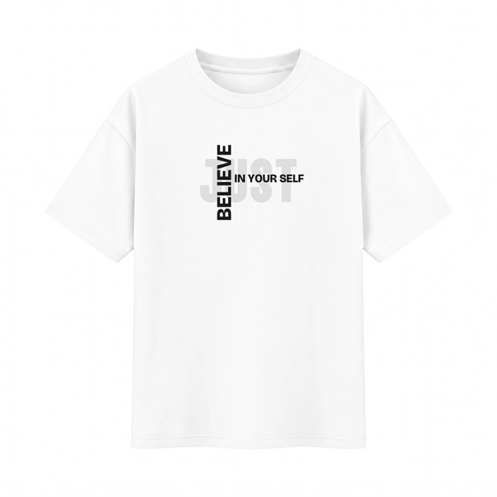 Oversize T-shirt – Minimal Typography / 552
