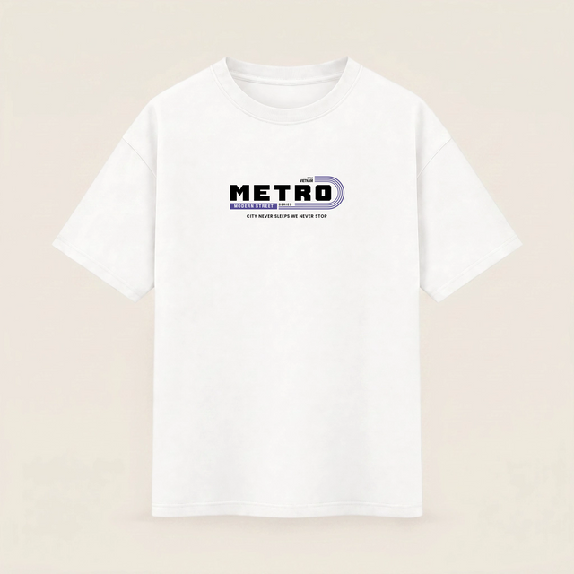 Oversize T-shirt – Bold Typography / 79