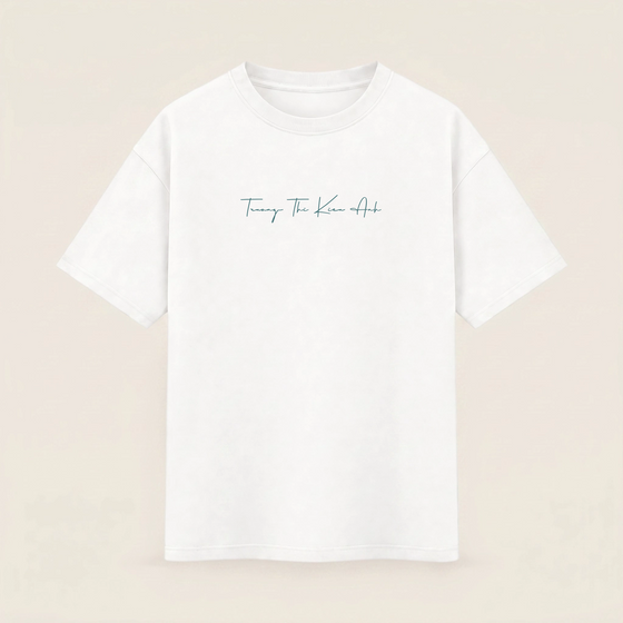 Oversize T-shirt– Script Typography / 720