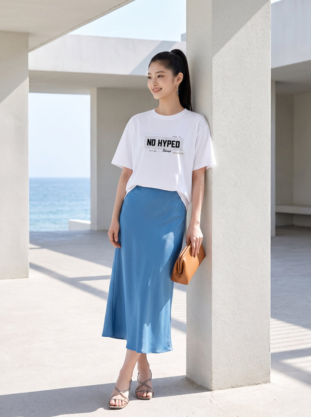 Oversize T-shirt – Bold Typography / 84