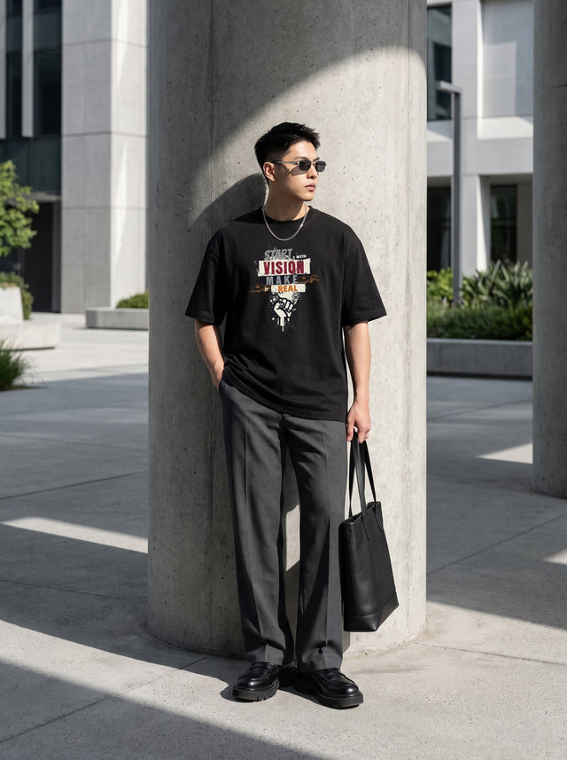Oversize T-shirt – Grunge Typography / 130