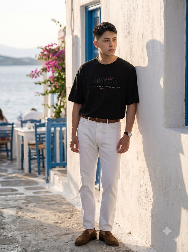 Oversize T-shirt – Bold Typography / 90