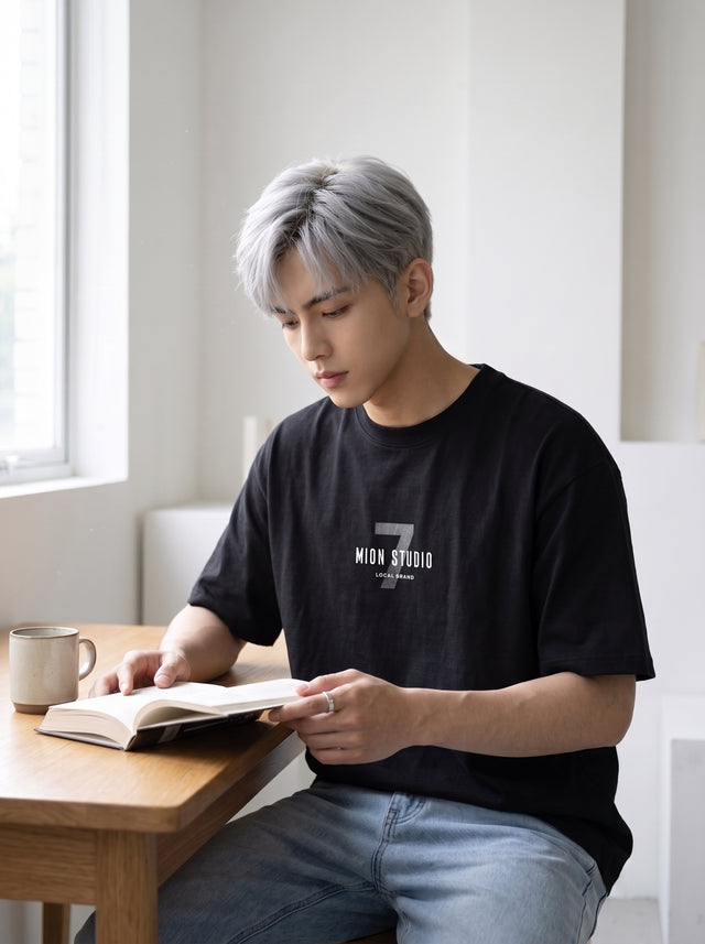 Oversize T-shirt – Minimal Typography / 66