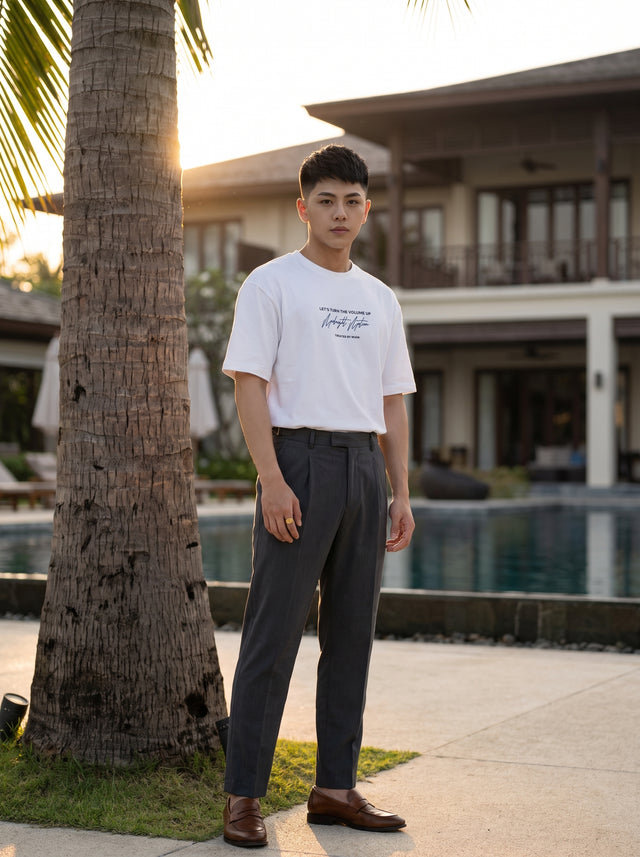 Oversize T-shirt –  Script Typography  / 694
