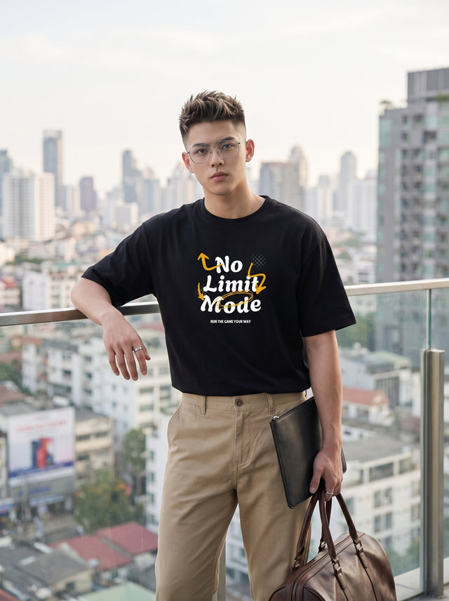 Oversize T-shirt – Handwritten Typography / 137