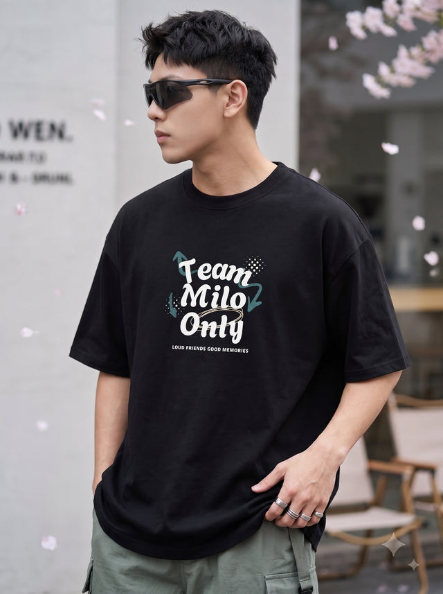 Oversize T-shirt – Handwritten Typography / 137
