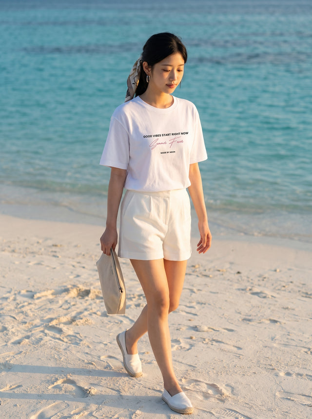 Oversize T-shirt –  Script Typography  / 694