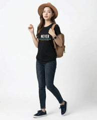 Regular Slim Fit – Bold Typography / 159