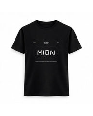 Regular Slim Fit – Geometric Typography / 143