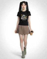 Regular Slim Fit – Handwritten Typography / 137