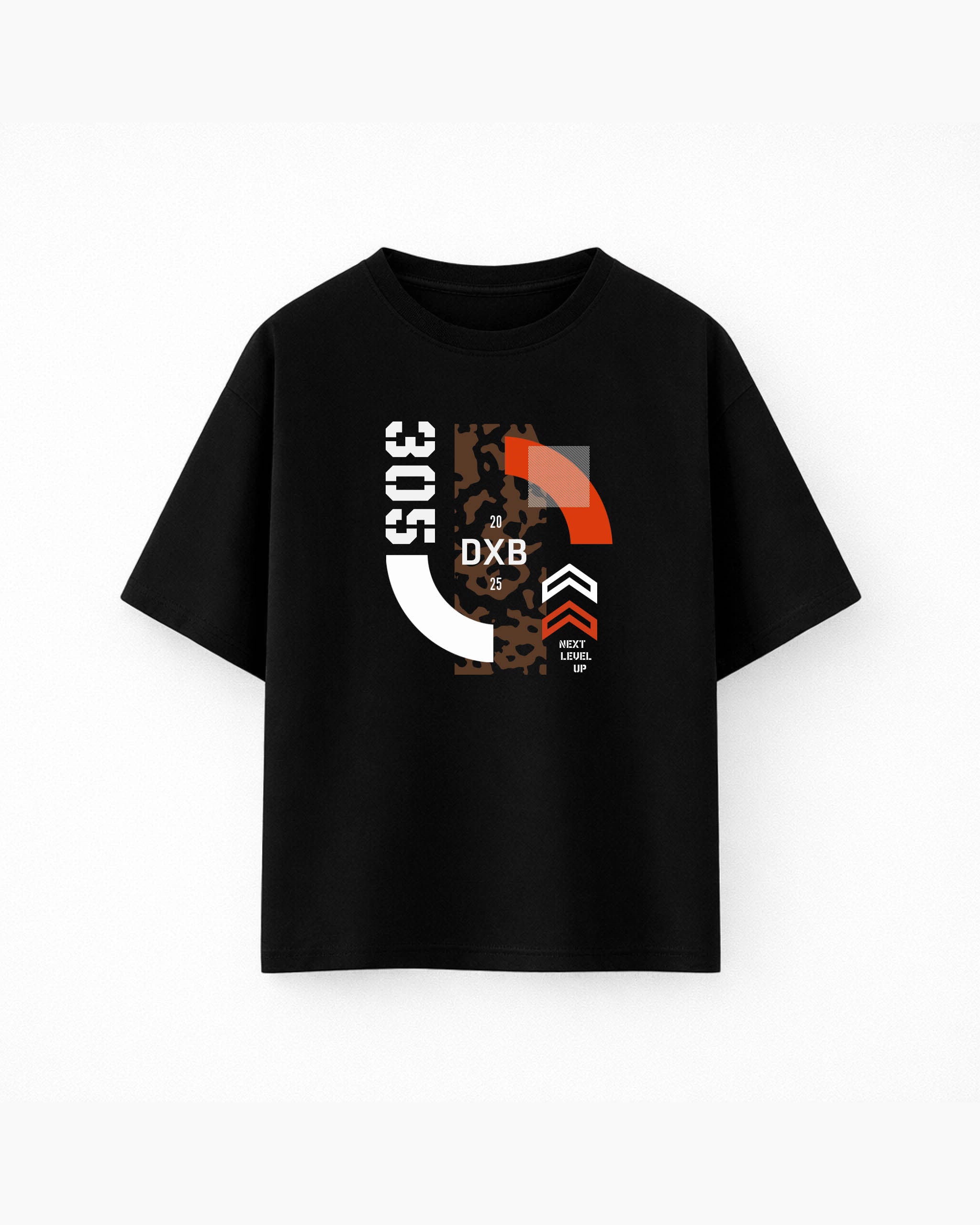Oversize T-shirt – Minimal Streetwear / 81