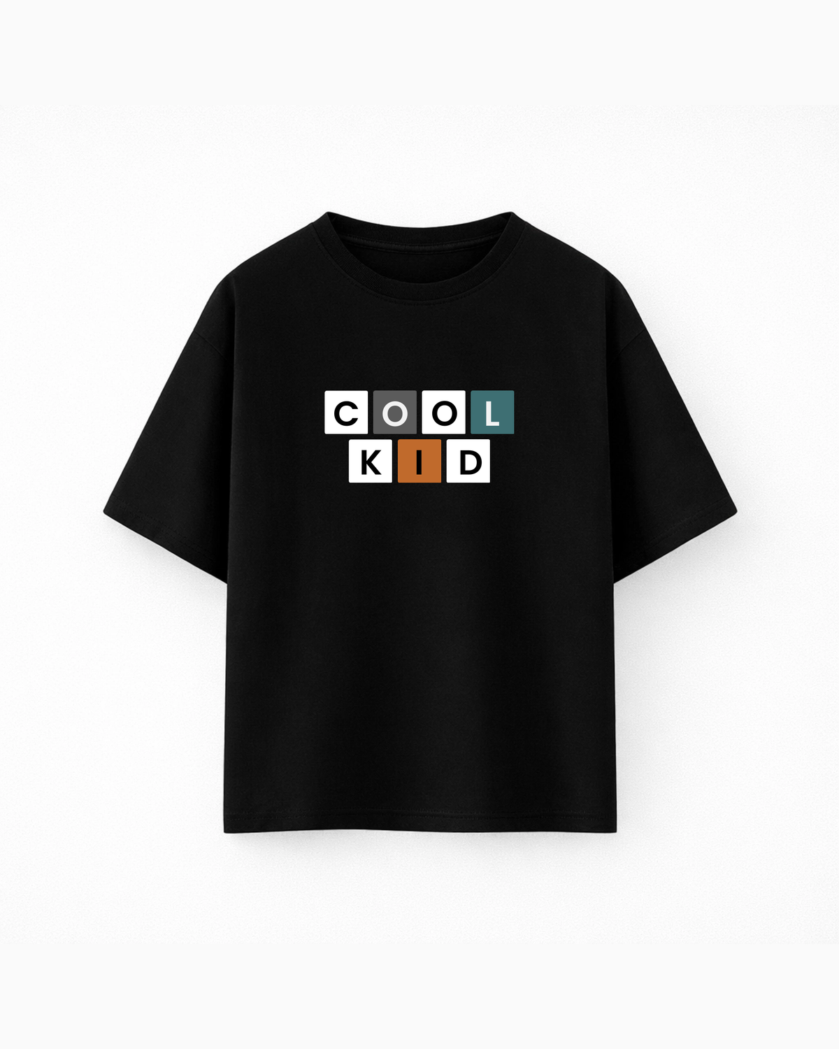 Oversize T-shirt – Playful minimal / 546