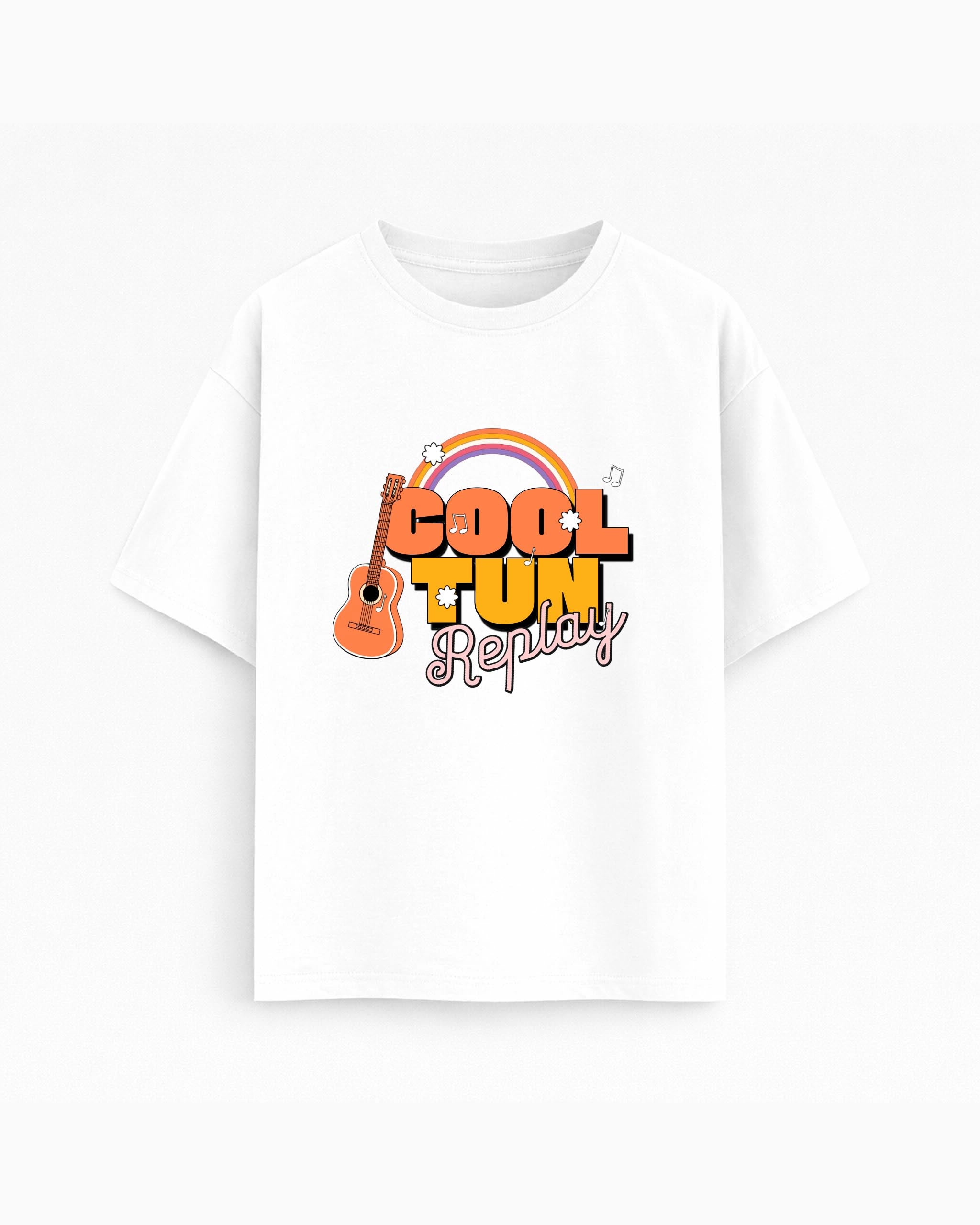 Oversize T-shirt – Retro Typography / 127