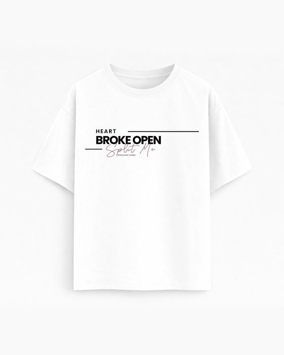 Oversize T-shirt – Modern Typography / 513