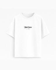 Oversize T-shirt – Gothic Typography / 701