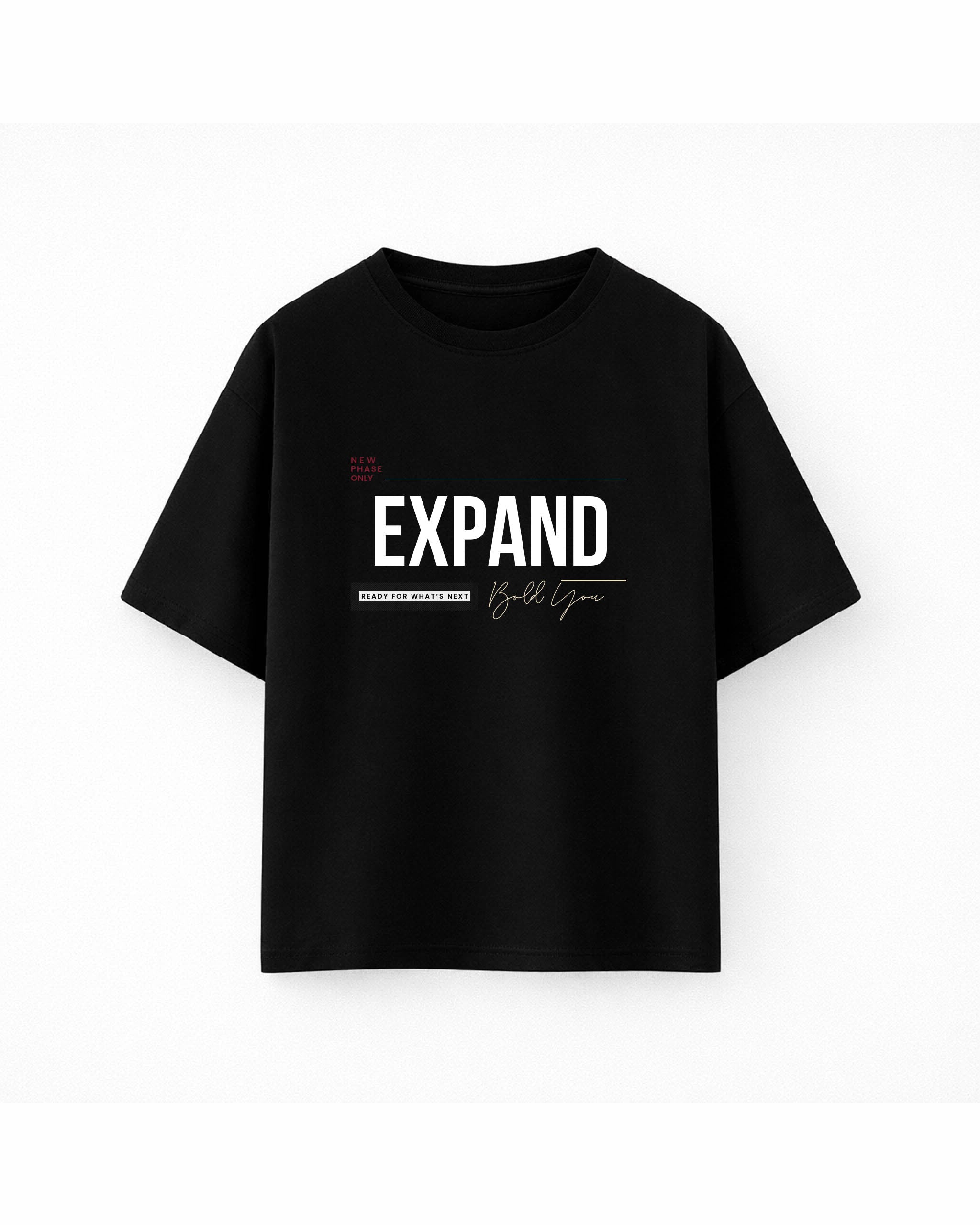 Oversize T-shirt – Bold Typography / 211