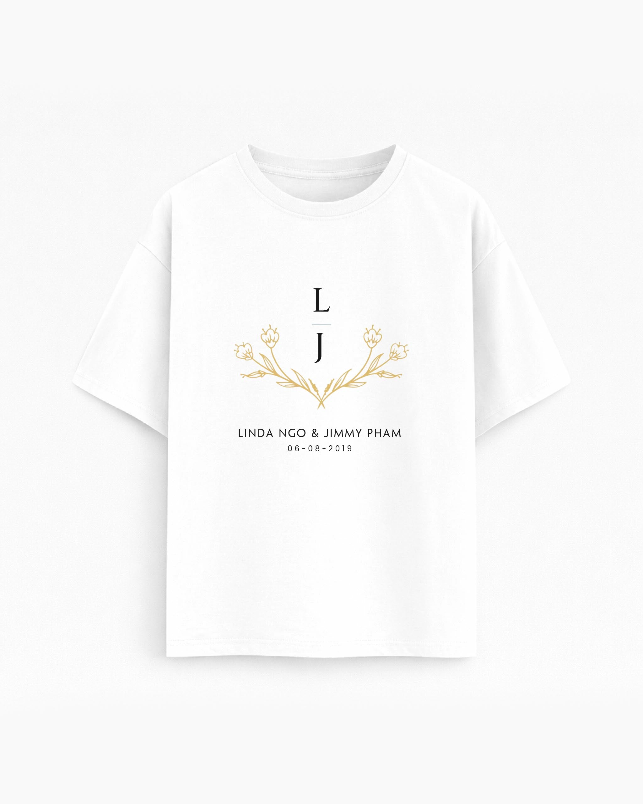 Oversize T-shirt – Romantic Minimalist / 352