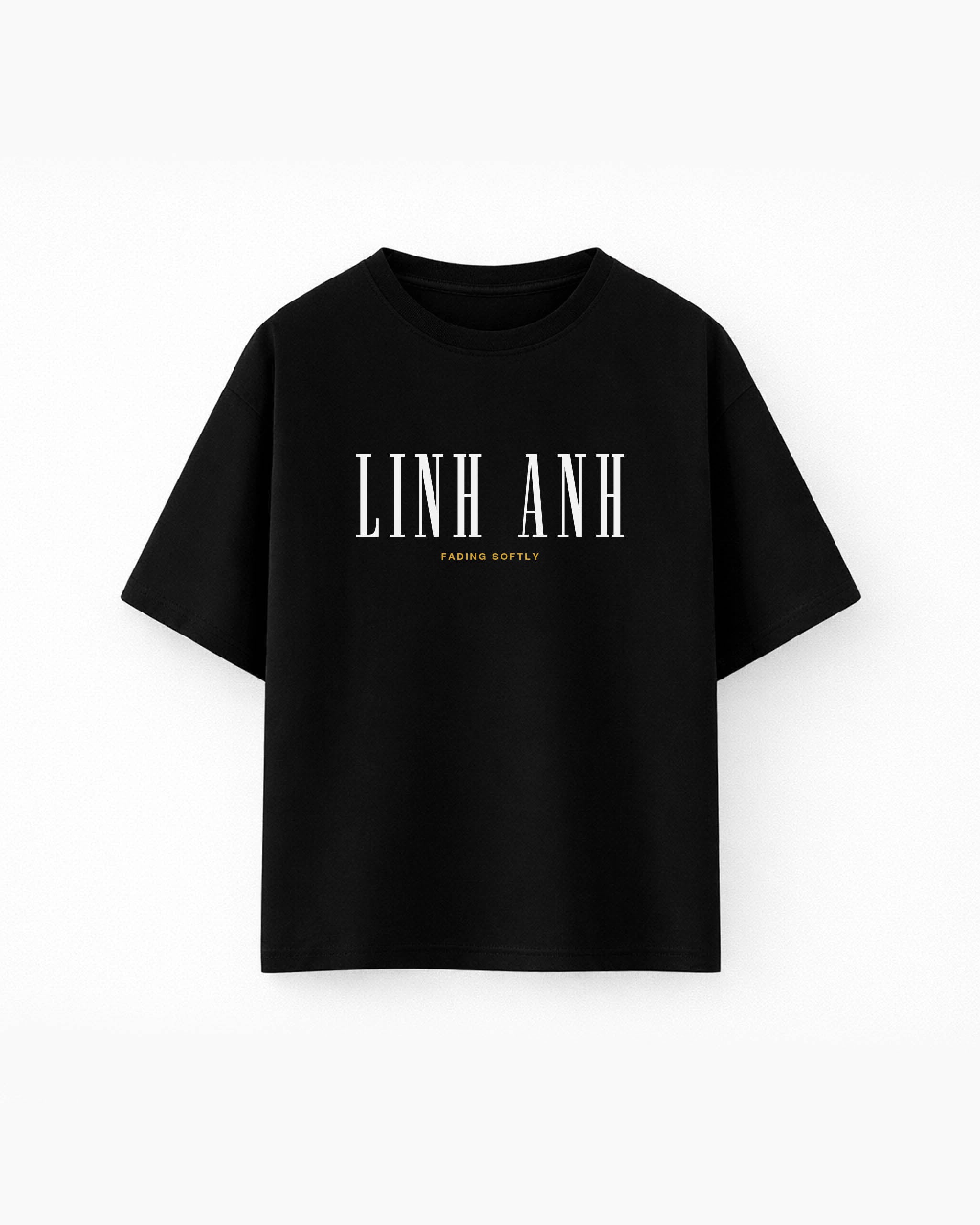 Oversize T-shirt – Serif Typography / 706