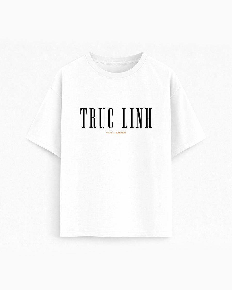 Oversize T-shirt – Serif Typography / 706