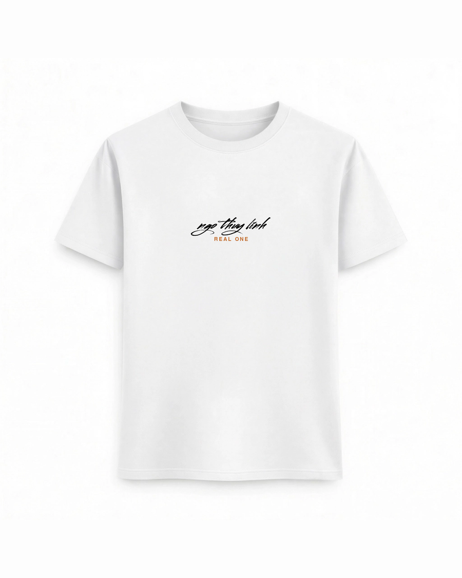 Regular Slim Fit – Script Typography / 719