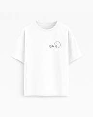 Oversize T-shirt – Romantic Minimal / 718